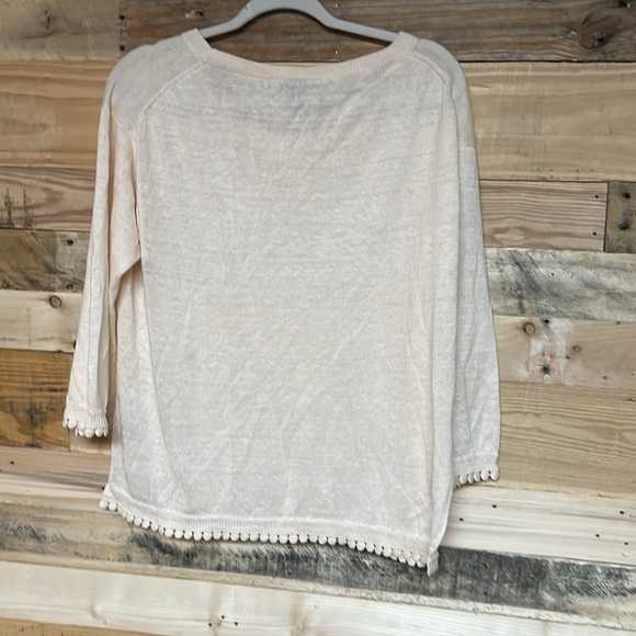 J.Crew Size Medium Cream Color Lightweight with Pom-Pom Hem Crewneck Sweater - Picture 8 of 8